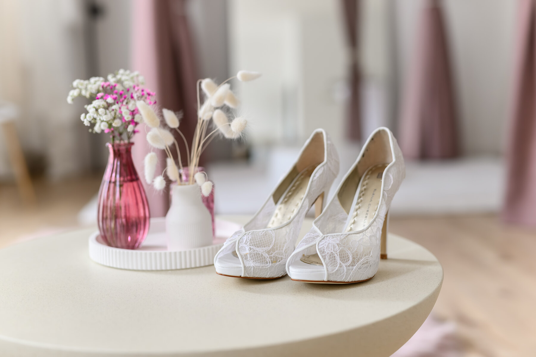 Brautschuhe in der Herzspinnerei